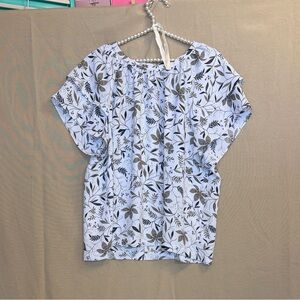 LOFT Women's Black and White Floral Blouse